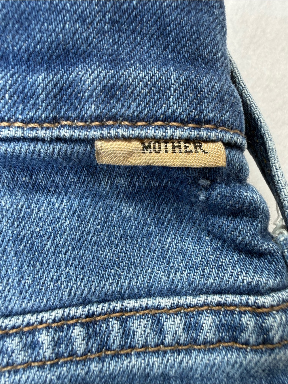 MOTHER Superior Straight Crop Leg Jeans in Medium Blue Wash- Size 31 - Picture 11 of 11